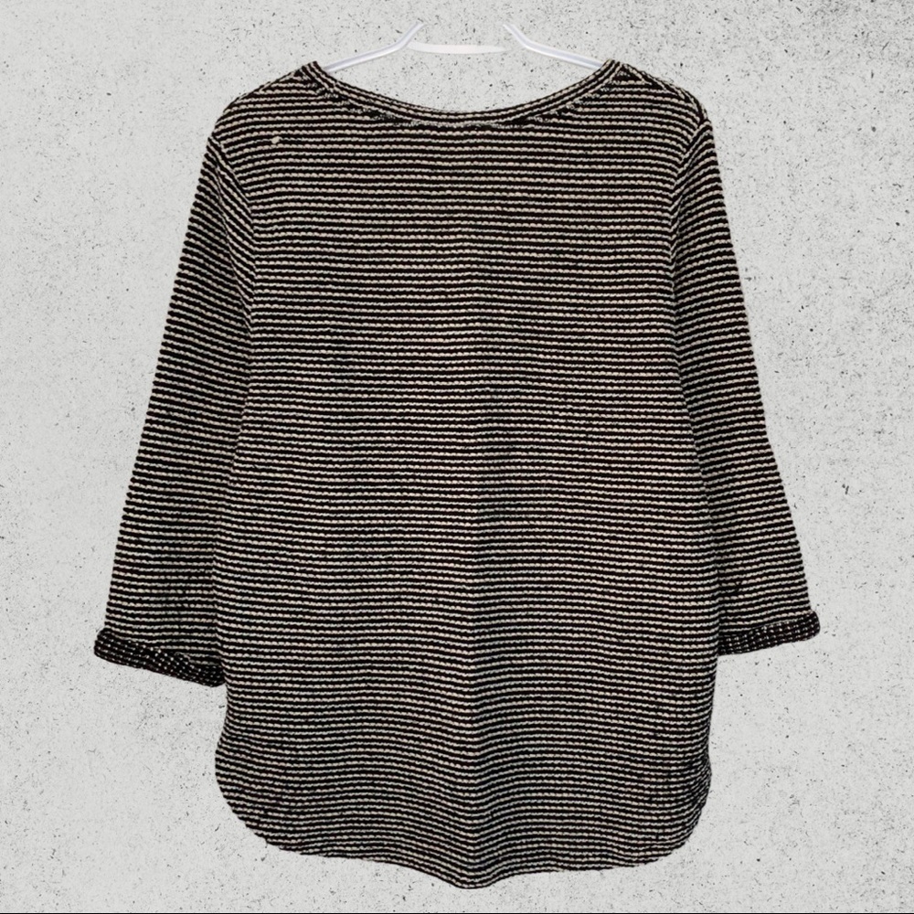 ⭐️3/$30⭐️ H&M Black & White Sweater Top - M - Picture 2 of 4